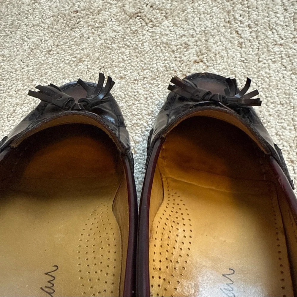 Cole‎ Haan Burgundy Tassel Loafer Size 7.5 D Well-Loved & Ready for Years More